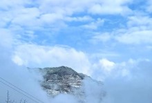 红色围巾下的冬日故事（一场大雪，牵动心弦）