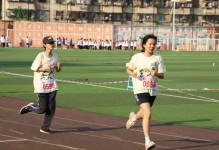 青春驰骋（勇敢追梦，奋斗不息）