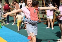 包粽子的乐趣——一个家庭的传统（传承文化、弘扬传统、享受快乐）
