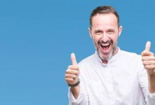 以微笑坚持到底（22个故事，22个教训）